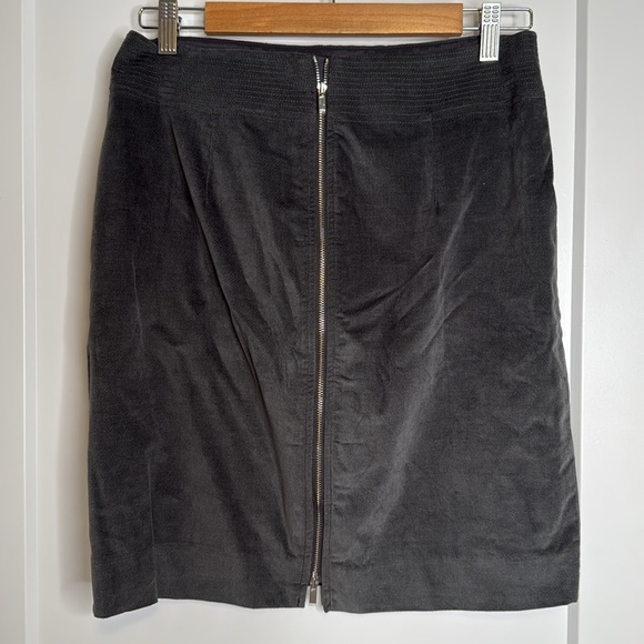 NWT Etcetera Pewter Velvet Pencil Skirt - 4 - Picture 3 of 5